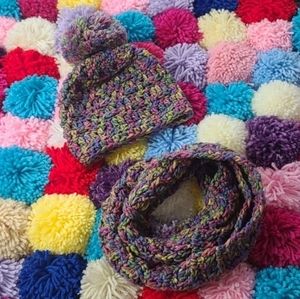 Pom-Pom hat with infinity scarf
